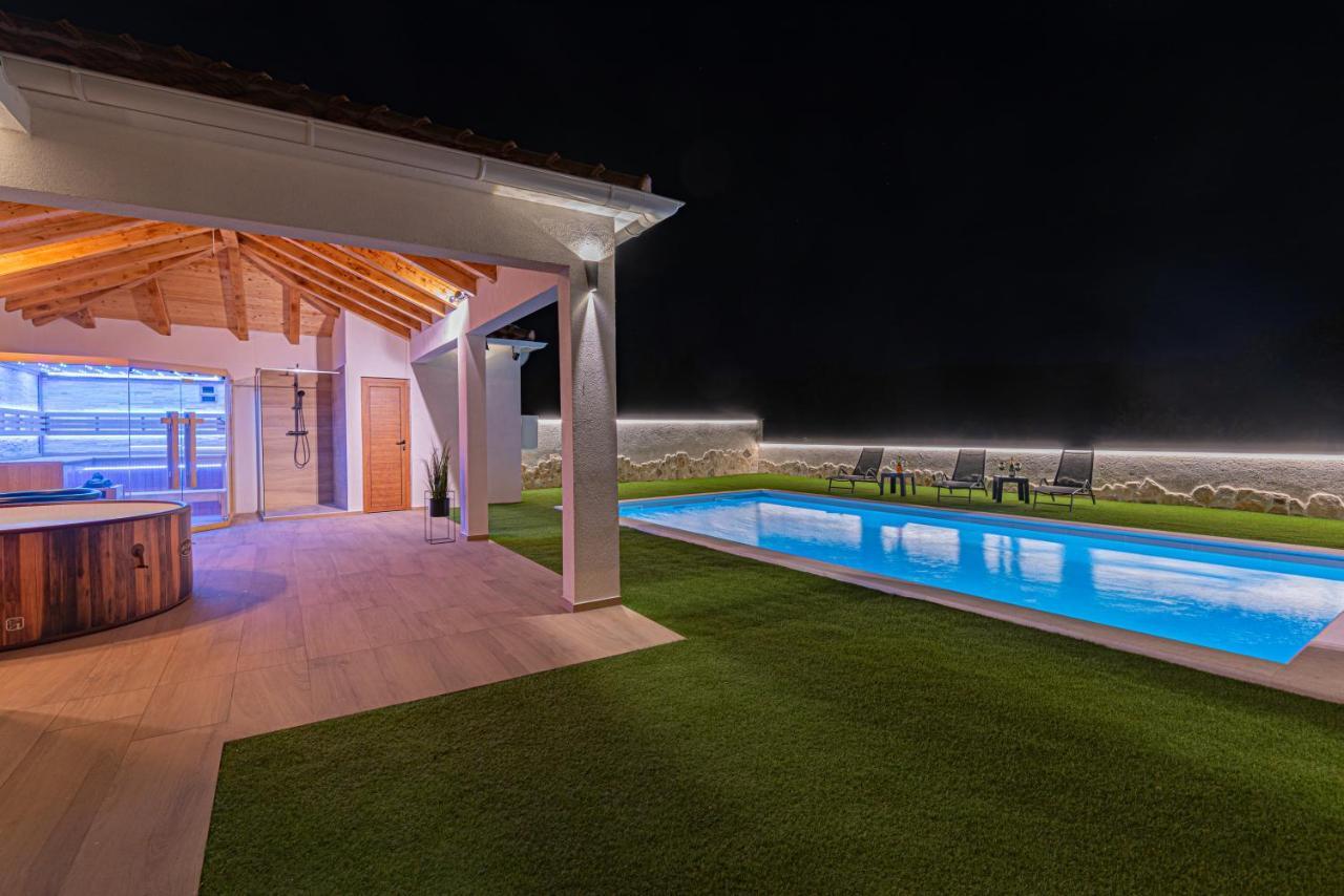فيلا Casa Del Sol Dubrava  المظهر الخارجي الصورة