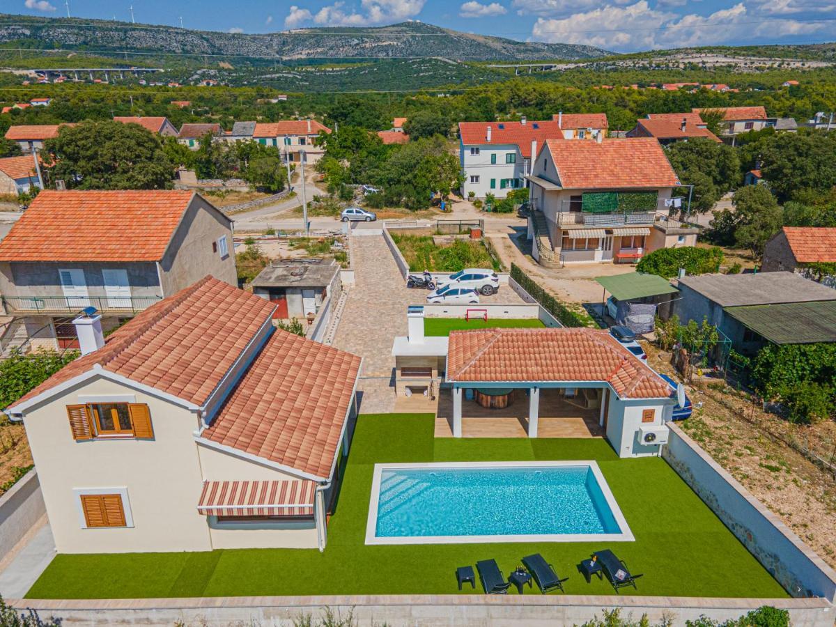 فيلا Casa Del Sol Dubrava  المظهر الخارجي الصورة